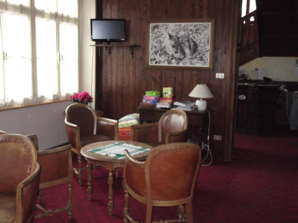 Hotel Villa Tedaldi Gressoney-Saint-Jean Buitenkant foto