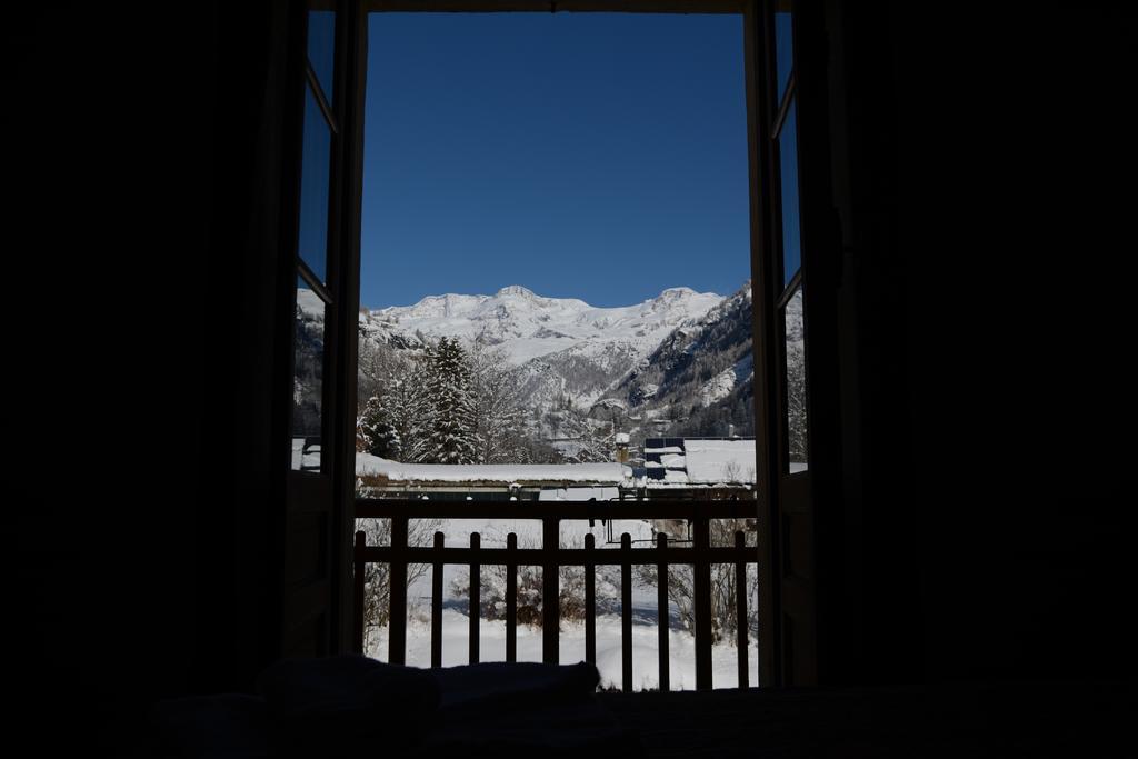 Hotel Villa Tedaldi Gressoney-Saint-Jean Buitenkant foto